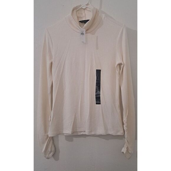 Banana Republic Womens Small SOFT LUXE Ivory TURTLENECK top Cream Longsleeve $60 - Picture 1 of 7